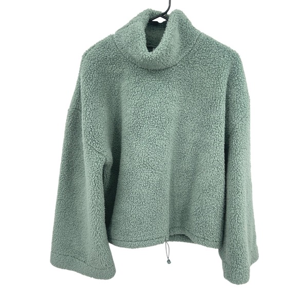 Balance Collection Sweaters - Sherpa Fleece Pullover Cropped‎ Small Sage Green Cozy Lounge Athleisure Minimal